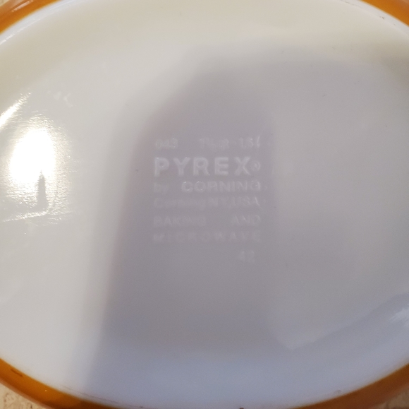 Vintage PYREX Old Orchard Baking Dish 1.5 … - Picture 3 of 7